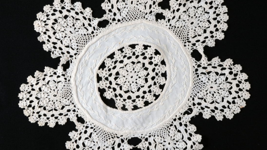 Doquiw (Crocheted Lace) main image 0